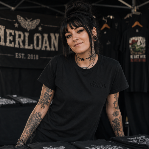 Merloan black T-shirt, Merloan logo shirt, black heavyweight T-shirt, unisex heavyweight tee, minimalist logo T-shirt, garment-dyed black shirt, alternative basic T-shirt, black alternative streetwear, relaxed fit T-shirt, ring-spun cotton tee, thick cotton T-shirt, soft breathable shirt, premium black T-shirt, minimalist streetwear tee, rock style basic shirt, metalhead basic T-shirt, alternative fashion basics, everyday black graphic tee, durable unisex T-shirt, Merloan clothing, heavyweight cotton shirt,