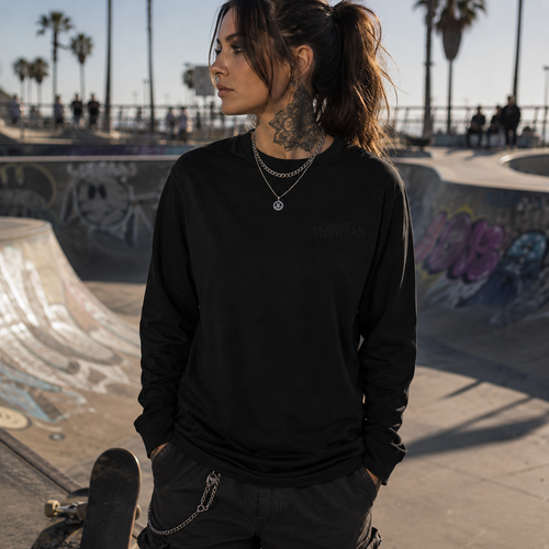 Basic Merloan long sleeve tee, unisex long sleeve shirt, cotton long sleeve t-shirt, black long sleeve tee, Merloan logo shirt, regular fit long sleeve, crew neck long sleeve shirt, soft combed cotton tee, ring spun cotton shirt, ribbed cuff long sleeve, everyday basic shirt, minimalist long sleeve tee, casual unisex clothing, alternative streetwear basic, lightweight long sleeve shirt